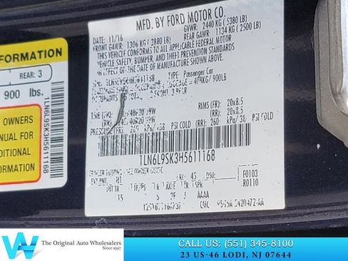 Used 2017 Lincoln Continental Select image 26