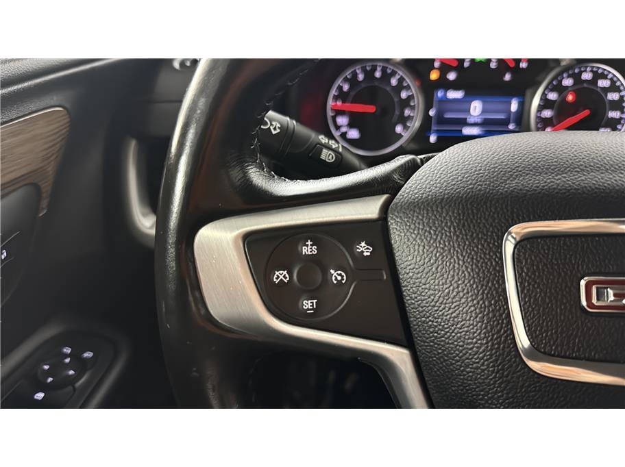 Used 2020 GMC Terrain SLE FWD image 26