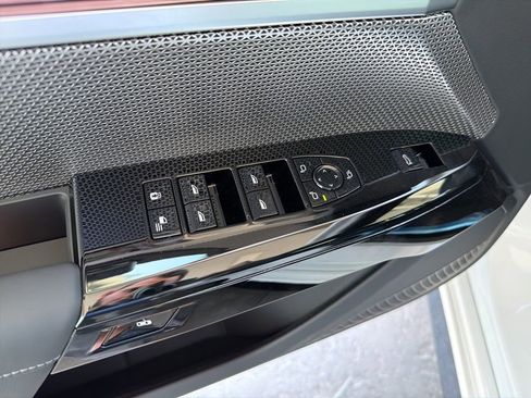 New 2026 BMW i7 xDrive60 w/ Executive Package AWD/4WD image 7