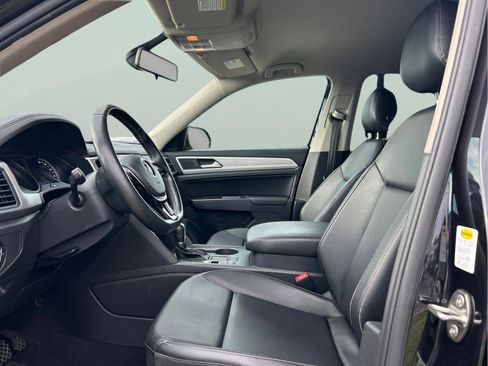 Used 2019 Volkswagen Atlas SE w/ Towing Package FWD image 9