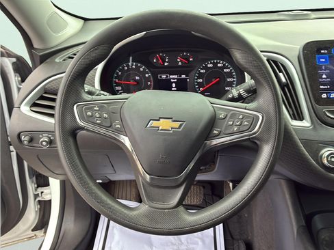 Used 2024 Chevrolet Malibu LS FWD image 23