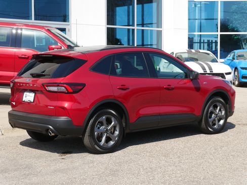 New 2025 Ford Escape ST-Line w/ Tech Pack #1 AWD/4WD image 4