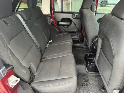 Used 2021 Jeep Wrangler Unlimited Sport image 26