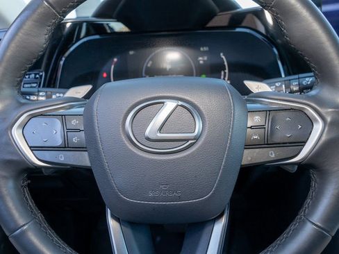 Used 2022 Lexus NX 350h AWD image 13