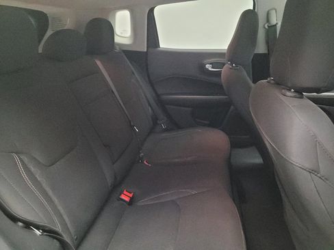 Used 2018 Jeep Compass Sport AWD/4WD image 19