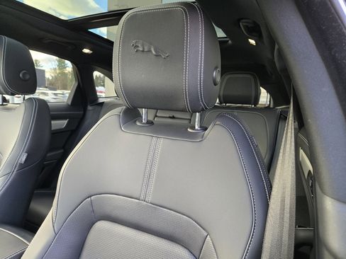Certified 2026 Jaguar F-PACE R-Dynamic S image 11