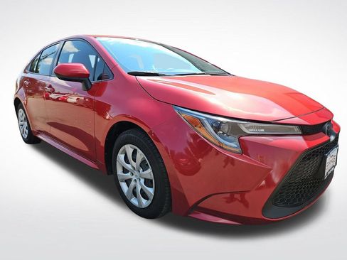 Used 2021 Toyota Corolla LE FWD image 7