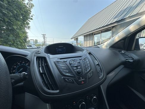 Used 2015 Ford Escape SE AWD/4WD image 27