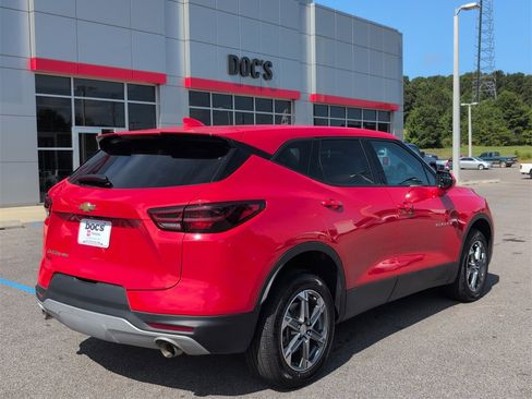 Used 2023 Chevrolet Blazer LT image 5