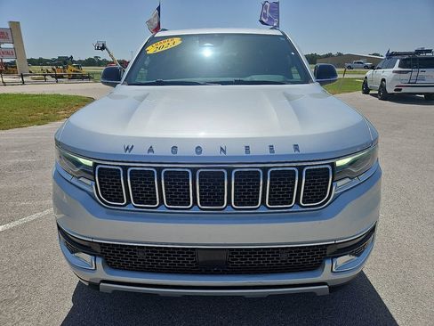 Used 2023 Jeep Wagoneer Series II AWD/4WD image 12