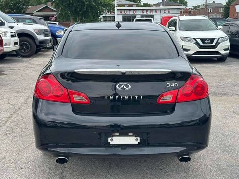 Used 2015 INFINITI Q40 w/ Moonroof Package RWD image 7