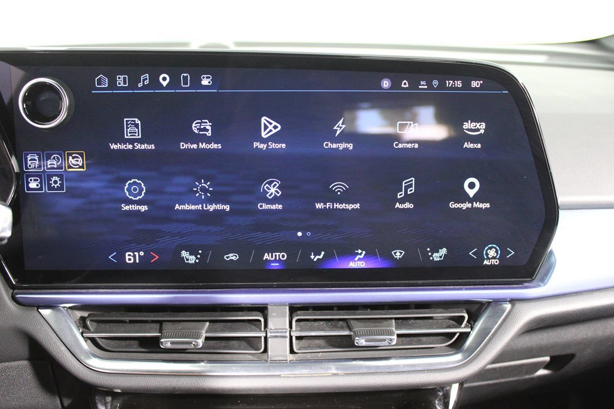 Used 2024 Chevrolet Equinox EV LT w/ LPO, All-Weather Mat Package FWD image 15