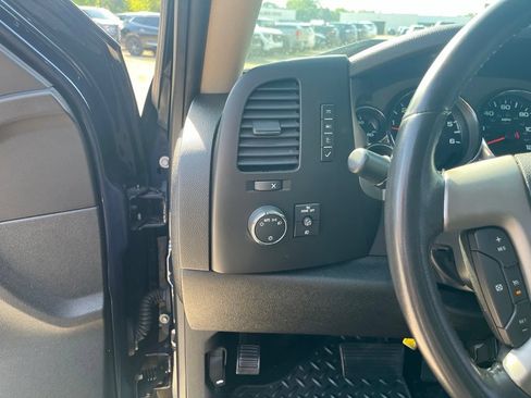 Used 2011 GMC Sierra 1500 SLE w/ Power Tech Package AWD/4WD image 22