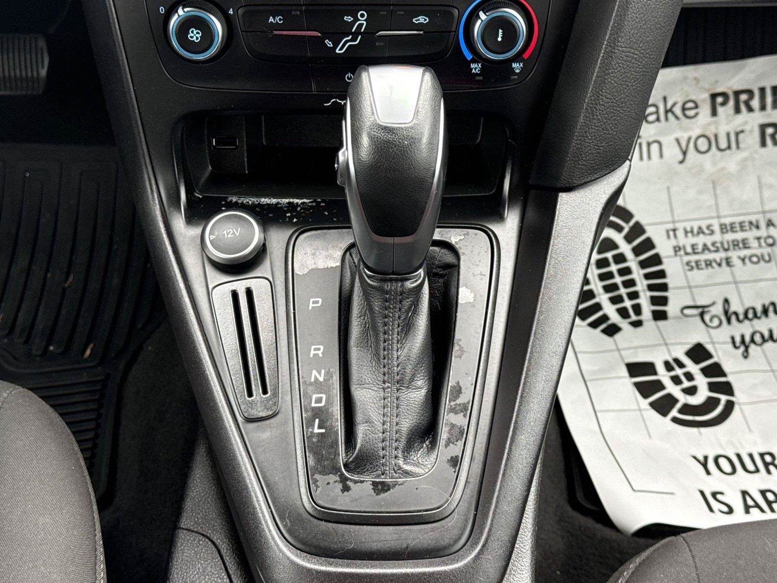 Used 2016 Ford Focus SE w/ SE Power Seat Package FWD image 26