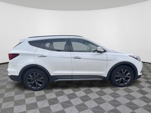 Used 2018 Hyundai Santa Fe Sport image 5