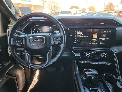 Used 2022 GMC Sierra 1500 AT4X image 11