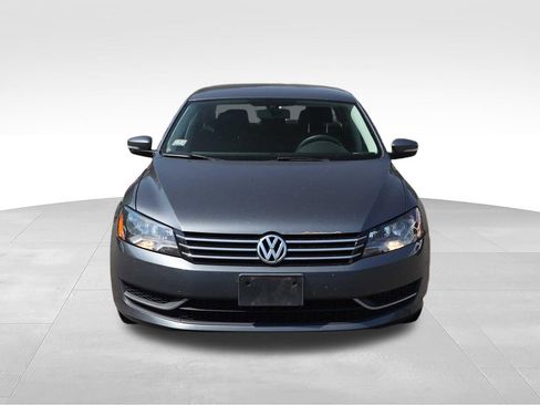 Used 2014 Volkswagen Passat 2.5 S FWD image 2
