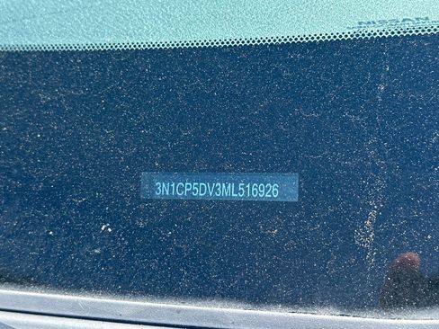 Certified 2021 Nissan Kicks SR w/ Interior Electronics Package FWD image 8