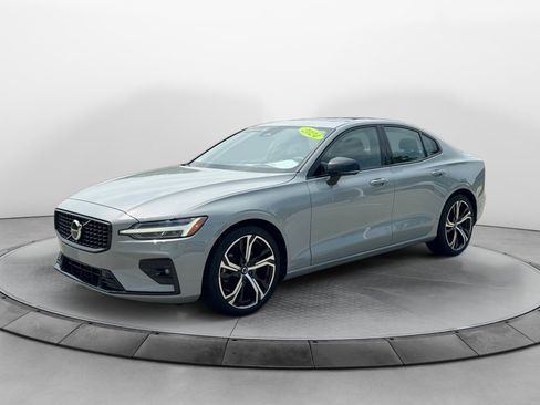 Certified 2024 Volvo S60 B5 Core w/ Climate Package FWD image 3
