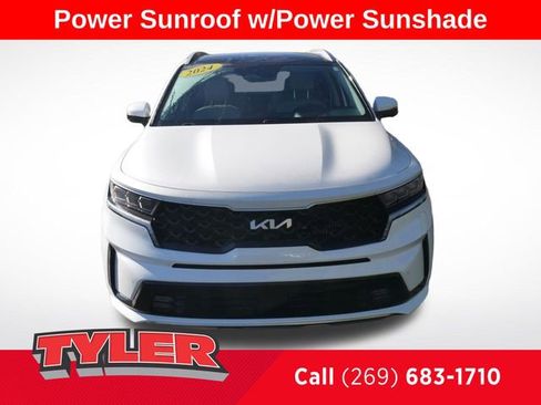 Used 2024 Kia Sorento SX Prestige w/ Panoramic Sunroof Package image 2