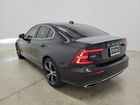 Used 2022 Volvo S60 B5 Inscription image 7