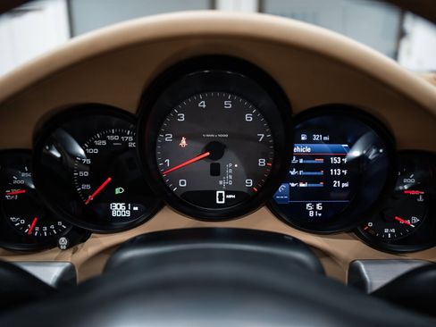 Used 2013 Porsche 911 Carrera S RWD image 20