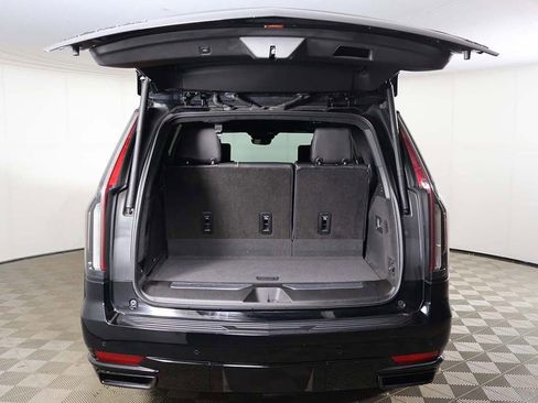 Used 2024 Cadillac Escalade Sport Platinum w/ LPO, ONYX Package AWD/4WD image 22