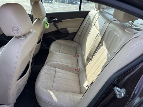 Used 2011 Buick Regal CXL Turbo image 12