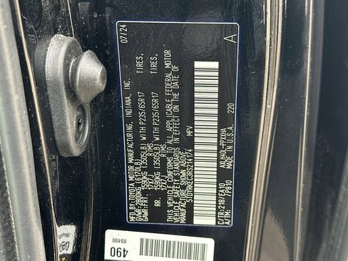 Used 2024 Toyota Sienna XLE image 55