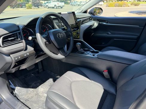 Used 2024 Toyota Camry XSE FWD image 10