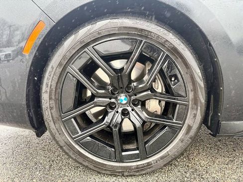 Used 2024 BMW 740i xDrive image 26
