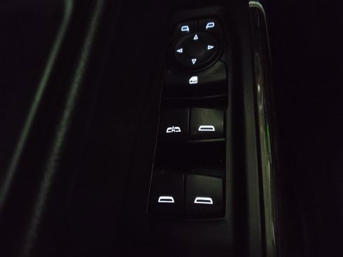 Used 2019 GMC Sierra 1500 SLE w/ SLE Value Package image 27