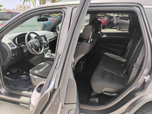 Used 2021 Jeep Grand Cherokee Laredo RWD image 56