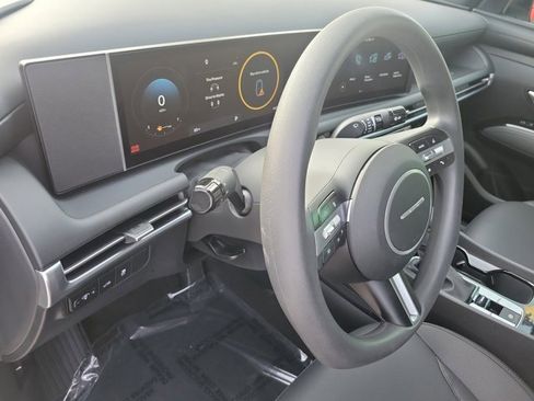 Certified 2025 Hyundai Santa Cruz SEL image 16