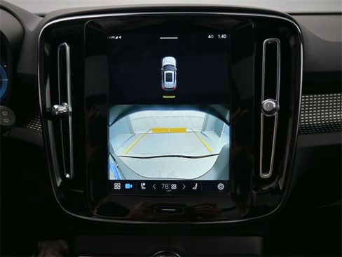 Used 2021 Volvo XC40 P8 Recharge w/ Advanced Package image 19