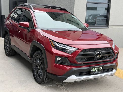 Used 2022 Toyota RAV4 Adventure AWD/4WD image 7