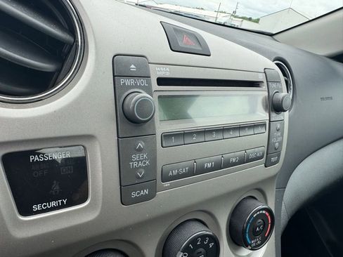 Used 2010 Toyota Matrix FWD image 2