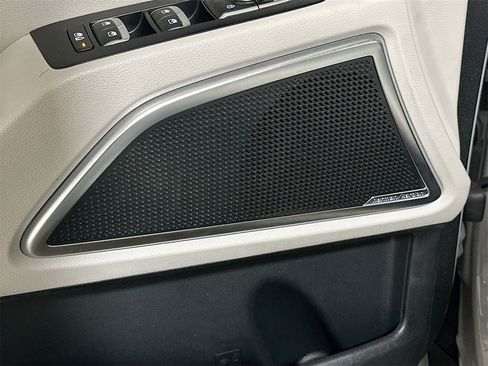 Used 2021 Kia Telluride SX w/ Nightfall Edition Package image 19