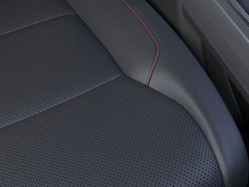 New 2026 Ford F250 Lariat w/ Black Appearance Package image 39