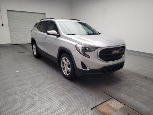 Used 2018 GMC Terrain SLE w/ Driver Convenience Package image 13