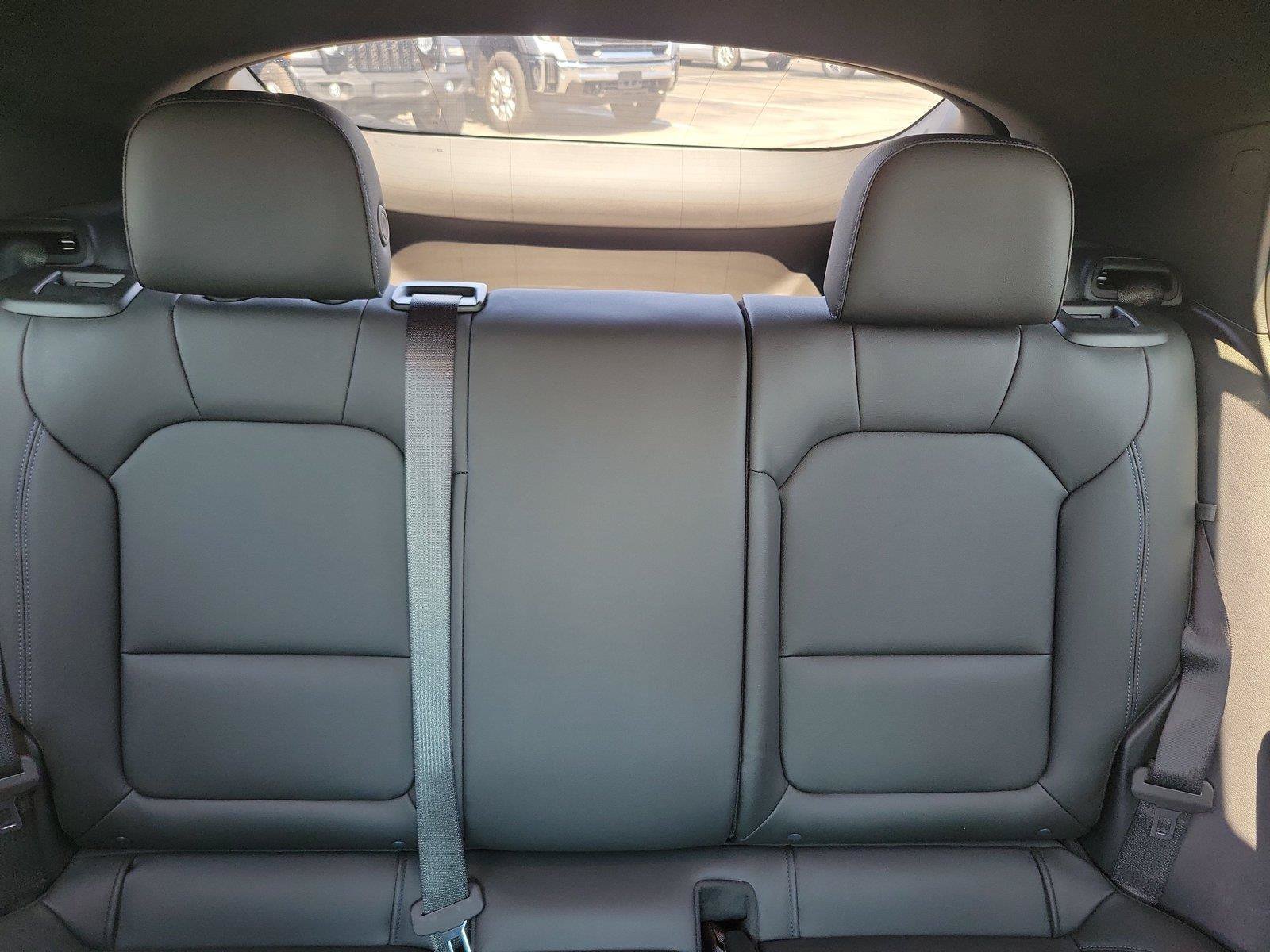 Used 2025 Buick Envista Sport Touring w/ Experience Buick Package FWD image 12