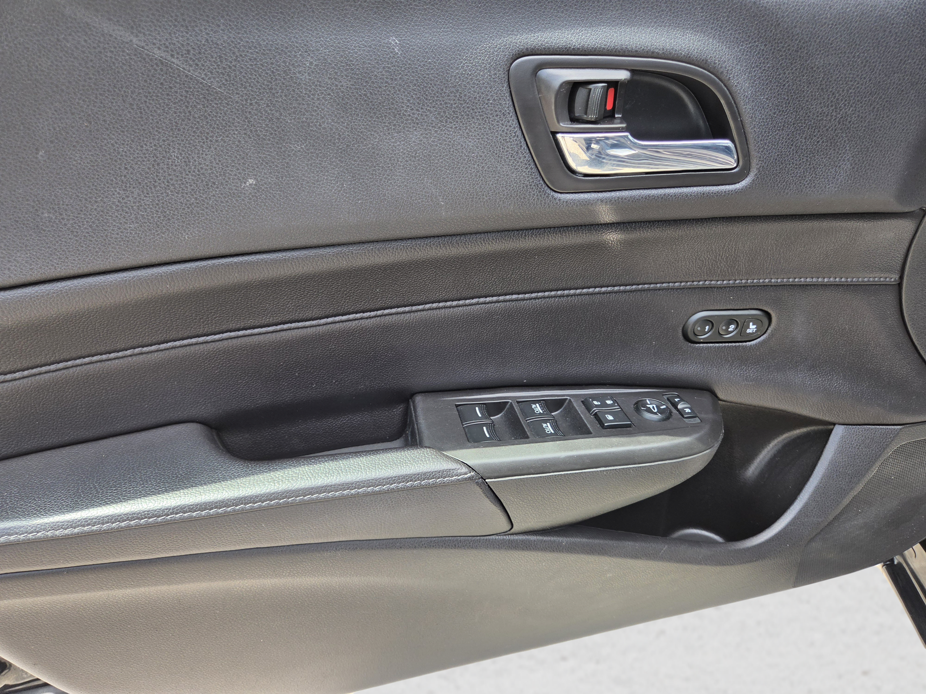 Used 2018 Acura ILX FWD image 9