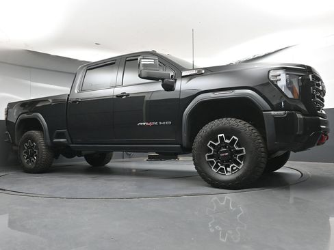 Used 2024 GMC Sierra 2500 AT4X AWD/4WD image 25