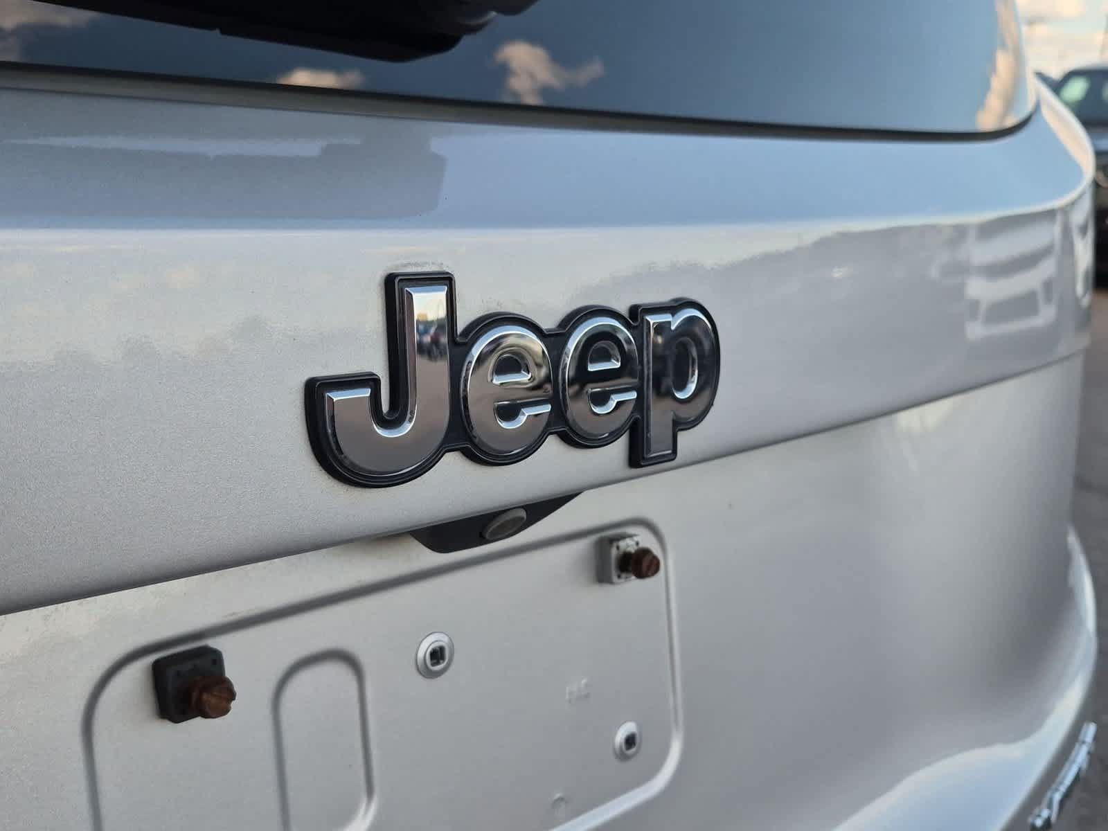 Used 2020 Jeep Renegade Limited AWD/4WD image 11