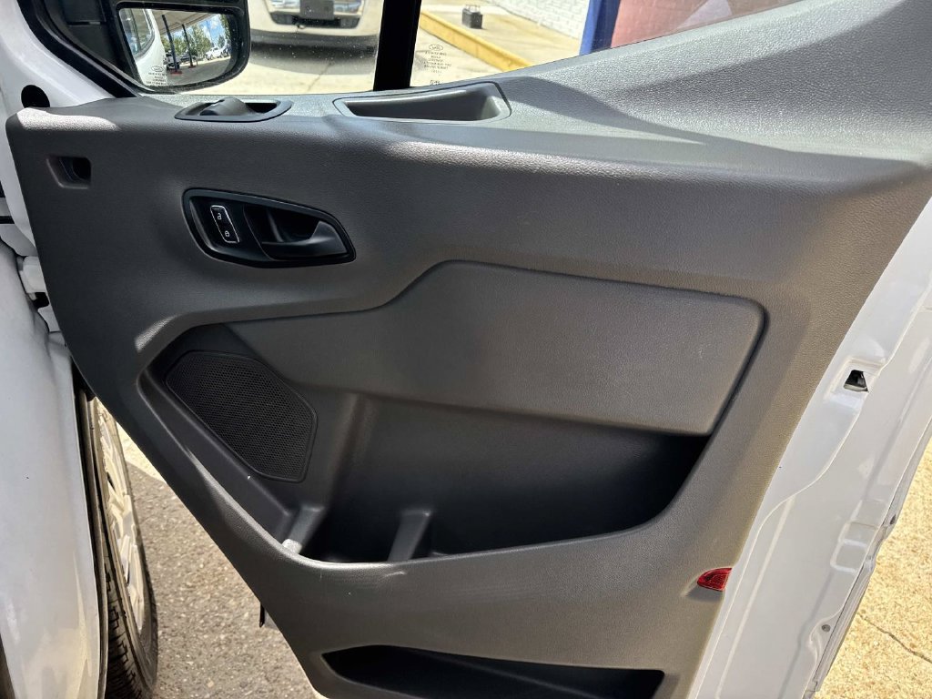 Used 2023 Ford Transit 350 XLT RWD image 15