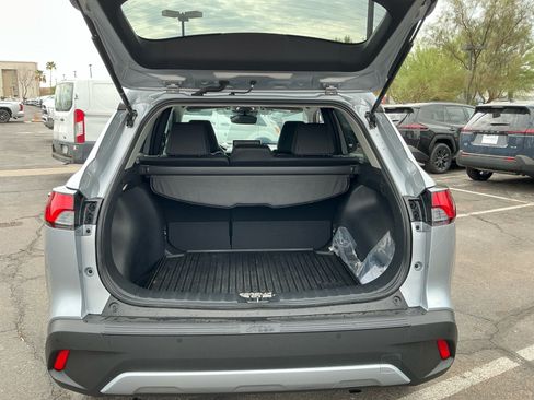 Certified 2026 Toyota Corolla Cross XLE FWD image 31