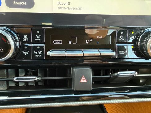 Used 2024 Toyota Highlander Platinum image 45