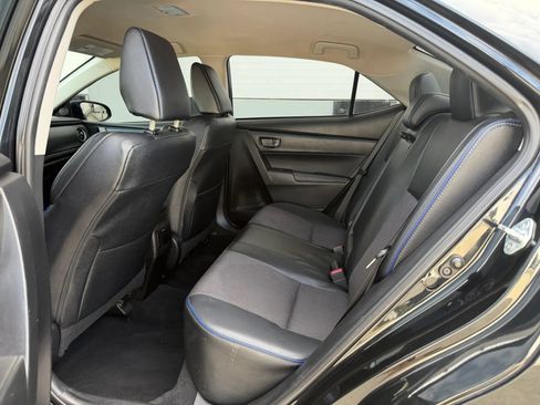 Used 2017 Toyota Corolla SE w/ Carpet Mat Package (TMS) FWD image 11