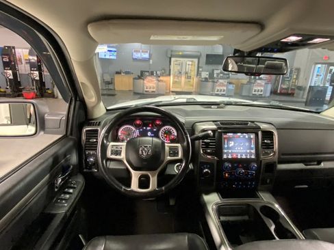 Used 2018 RAM 2500 Laramie w/ Sport Appearance Group AWD/4WD image 29