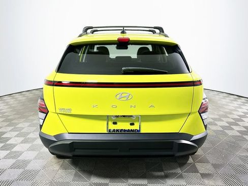 Used 2024 Hyundai Kona SEL FWD image 4